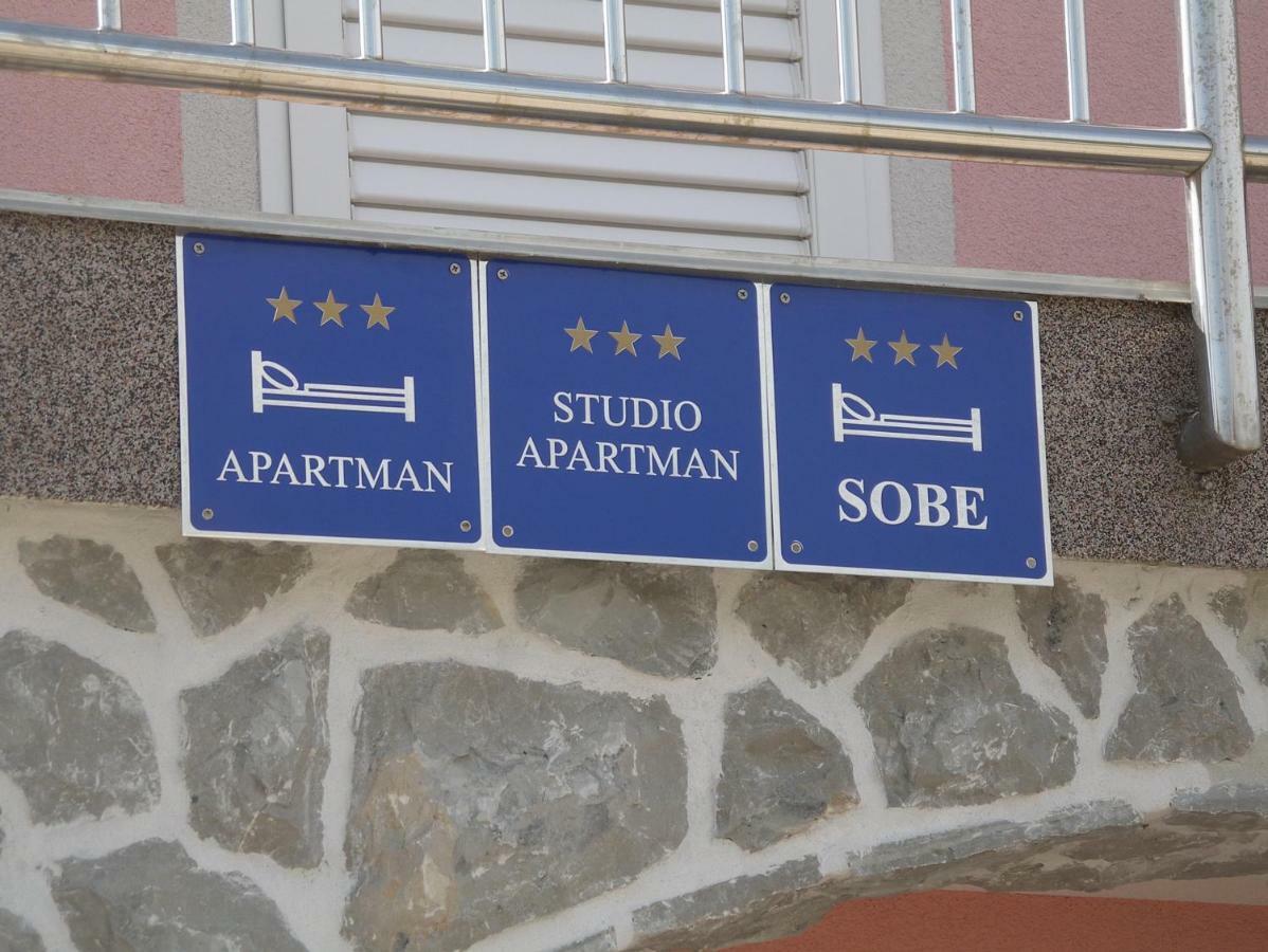 Apartments Marija Malinska Exterior foto